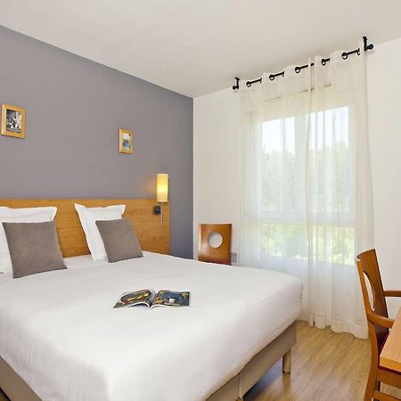Sejours & Affaires Annecy Le Pont Neuf Aparthotel Cran-Gevrier Ngoại thất bức ảnh