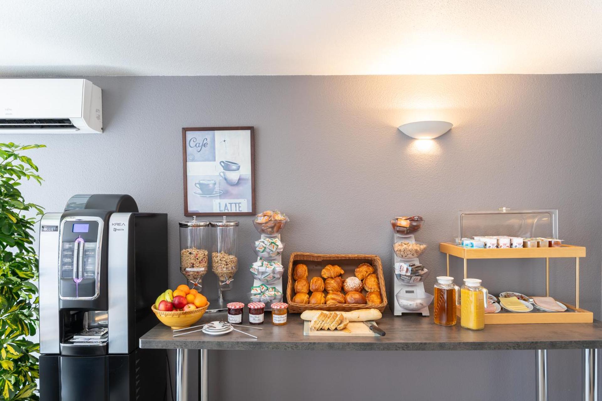 Sejours & Affaires Annecy Le Pont Neuf Aparthotel Cran-Gevrier Ngoại thất bức ảnh