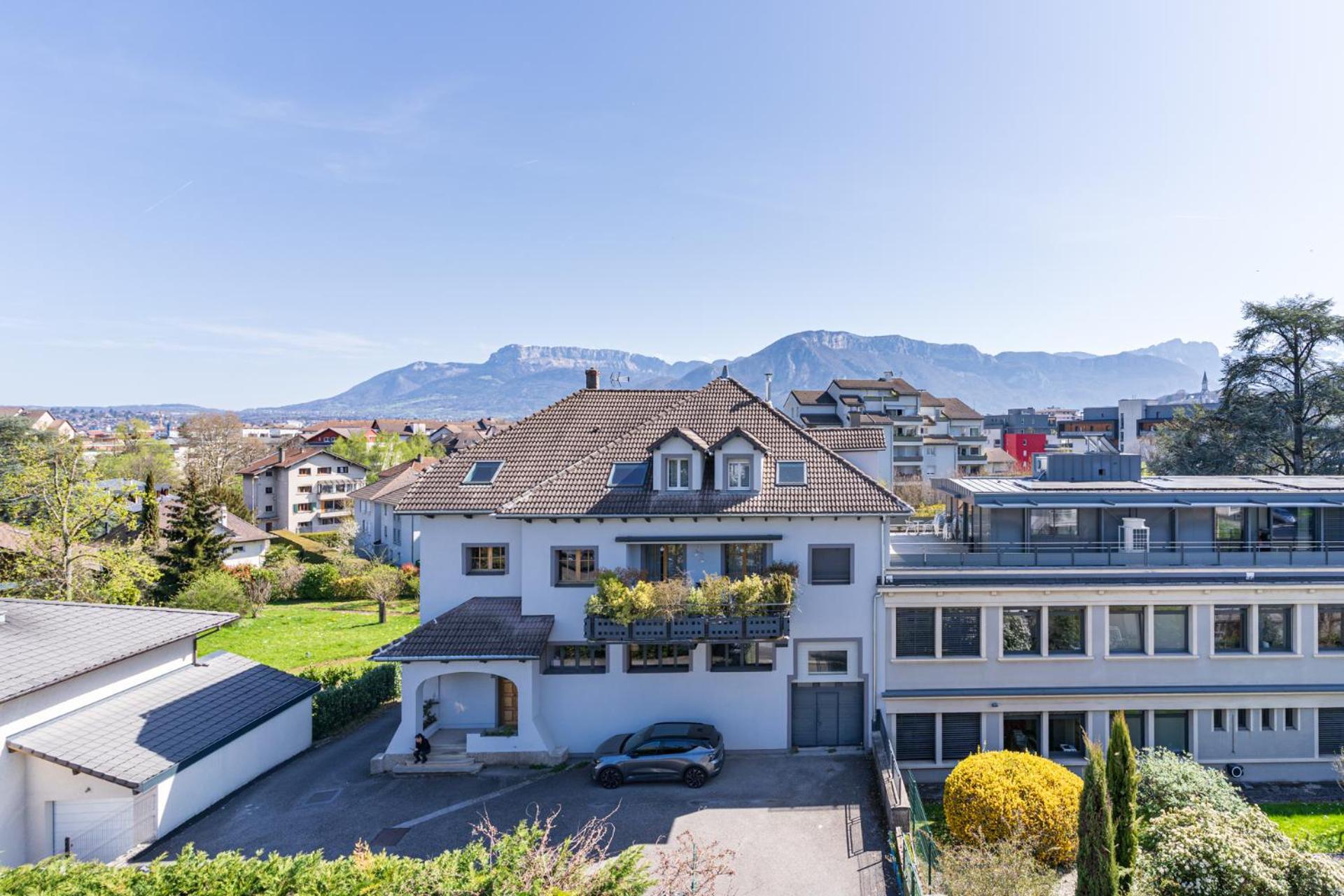 Sejours & Affaires Annecy Le Pont Neuf Aparthotel Cran-Gevrier Ngoại thất bức ảnh