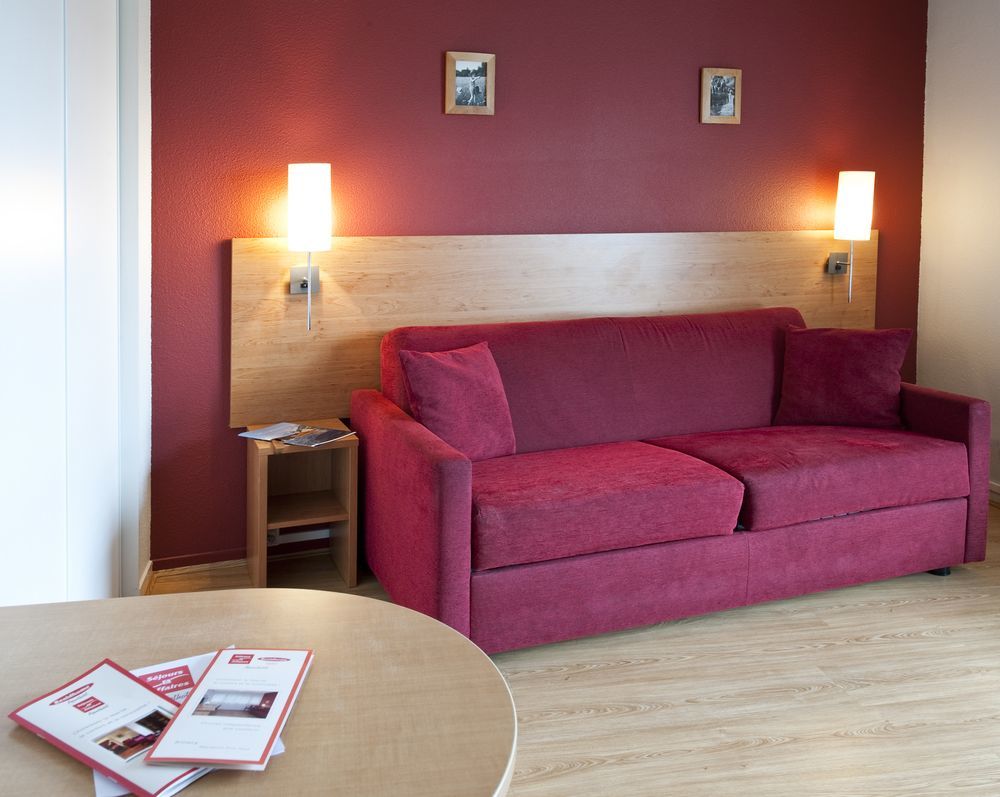 Sejours & Affaires Annecy Le Pont Neuf Aparthotel Cran-Gevrier Ngoại thất bức ảnh