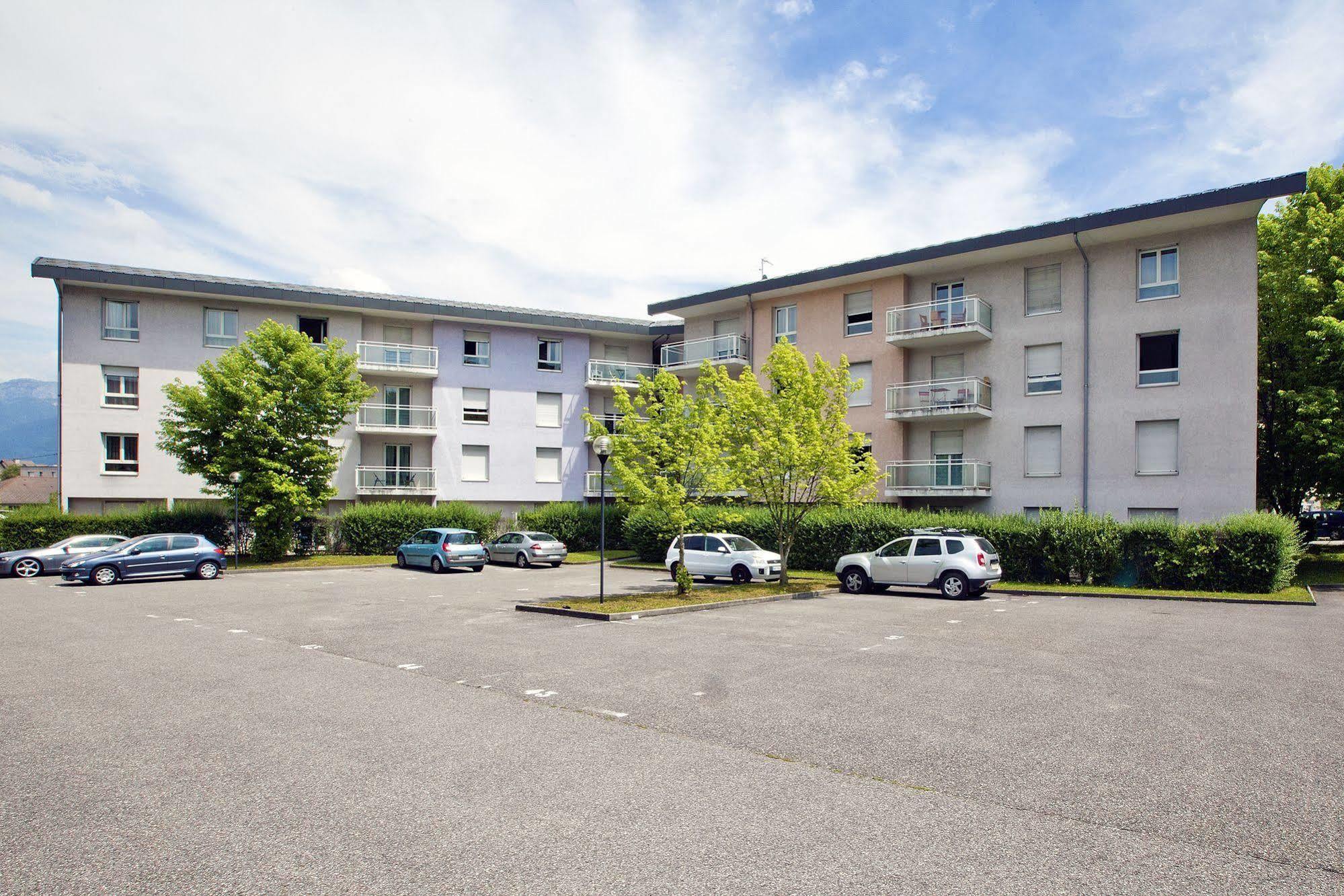Sejours & Affaires Annecy Le Pont Neuf Aparthotel Cran-Gevrier Ngoại thất bức ảnh